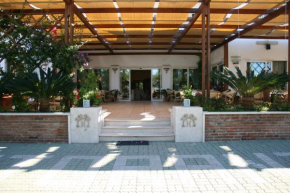 Гостиница Hotel Mandetta  Пестум